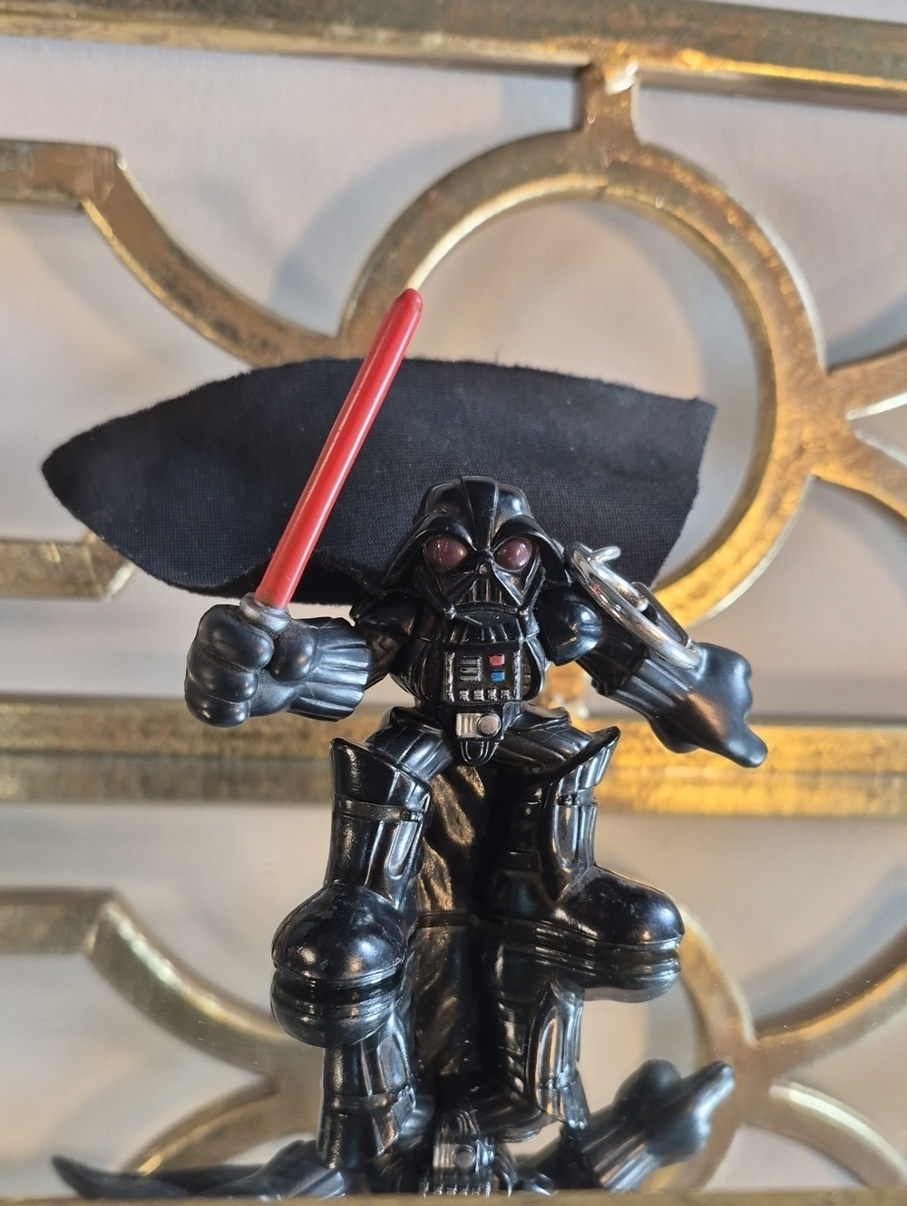2001 Hasbro × Star Wars Darth Vader Figure Keychain, 2.5", Black.
